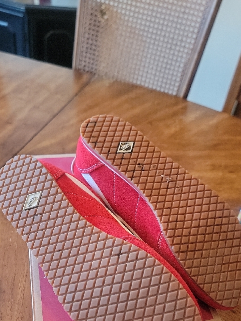 Vans Red and White Low-Top Sneakers - Picture 4 of 7